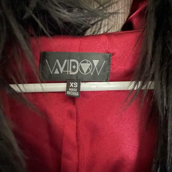 Widow brocade coat dolls kill - Picture 5 of 5